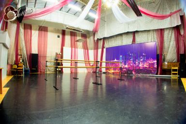 Сценический зал для танцев